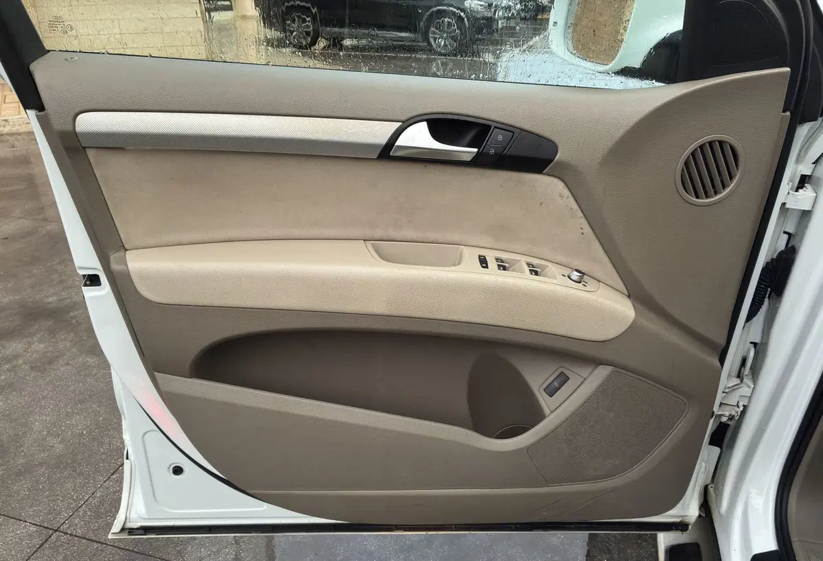 Audi Q7 usata a Frosinone (8)