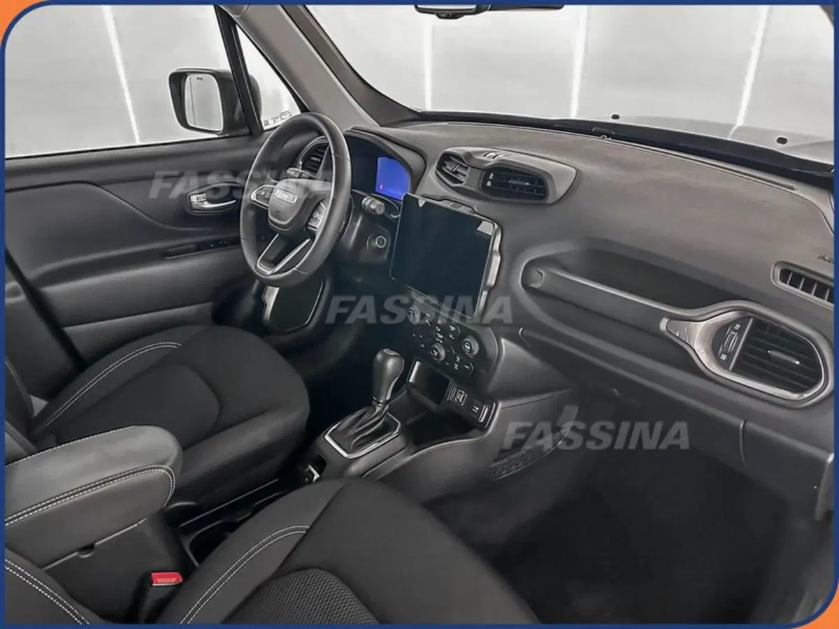 Jeep Renegade usata a Milano (12)