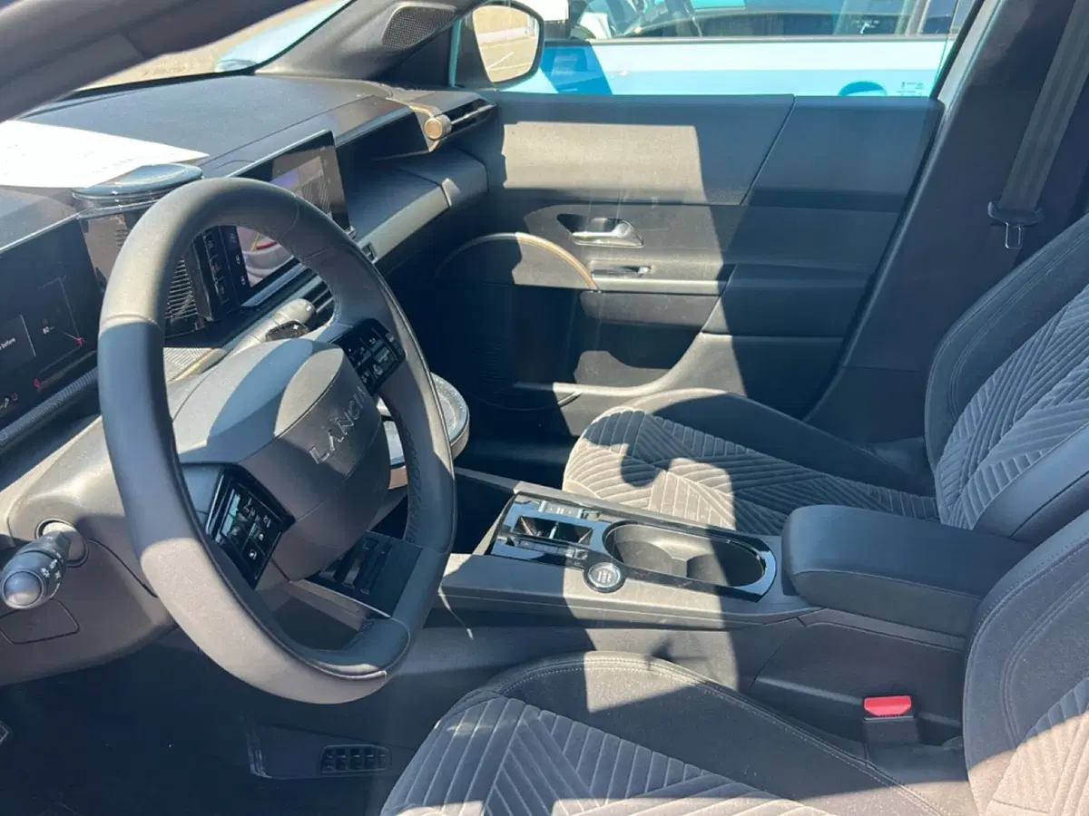 Lancia Ypsilon usata a Bergamo (15)