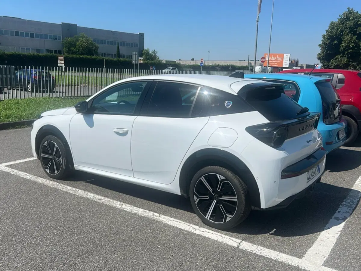 Lancia Ypsilon usata a Bergamo (3)