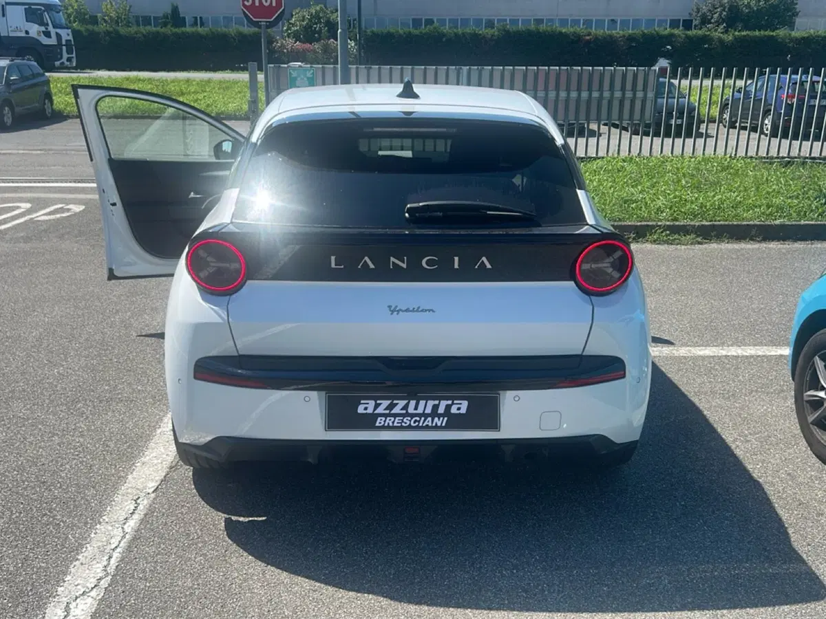 Lancia Ypsilon usata a Bergamo (4)