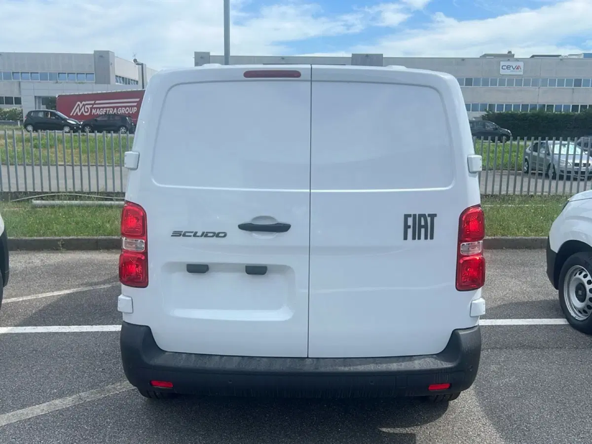 Fiat Scudo Furgone nuova a Bergamo (3)