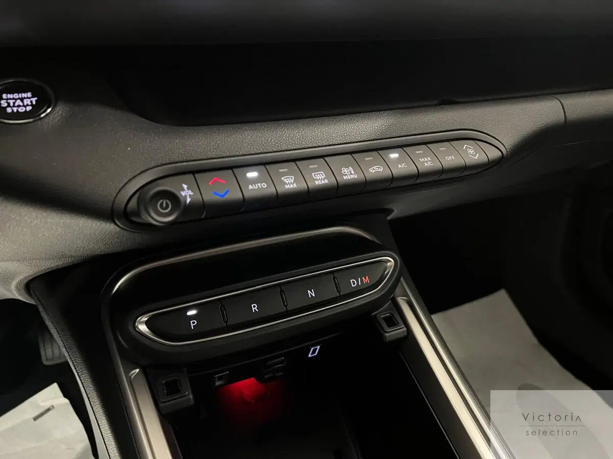 Jeep Avenger nuova a Brescia (13)