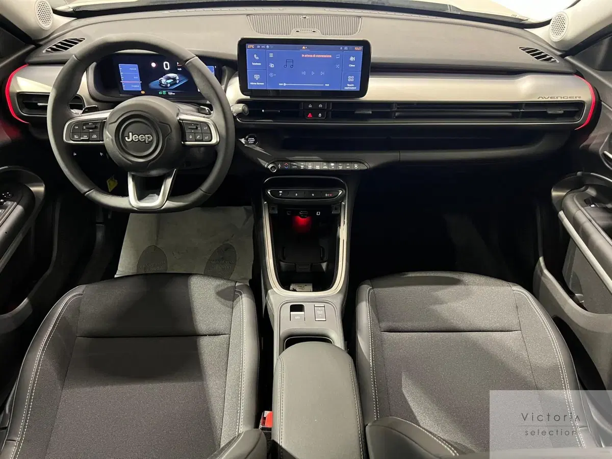 Jeep Avenger nuova a Brescia (14)