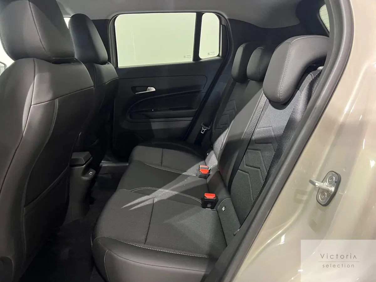 Jeep Avenger nuova a Brescia (15)