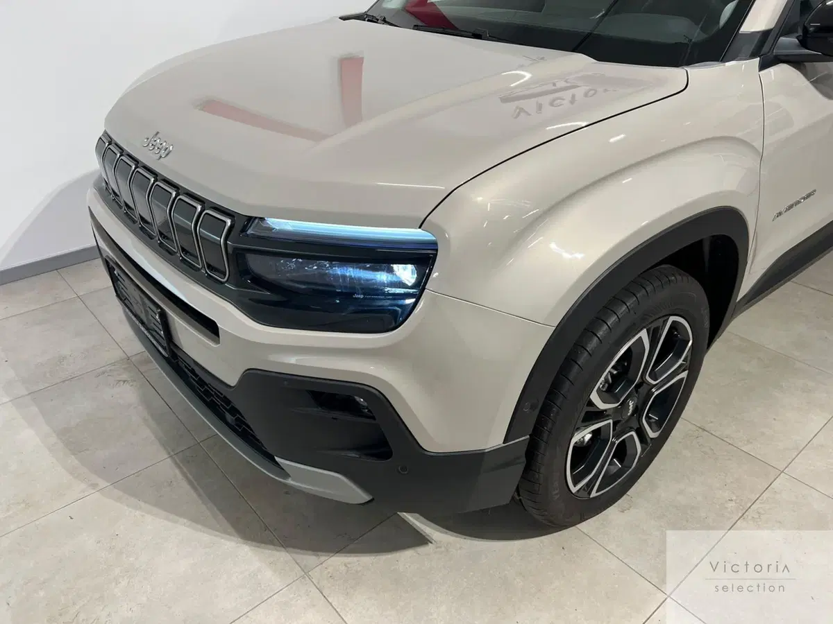 Jeep Avenger nuova a Brescia (6)