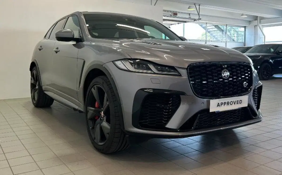 Jaguar F-Pace usata a Venezia (10)