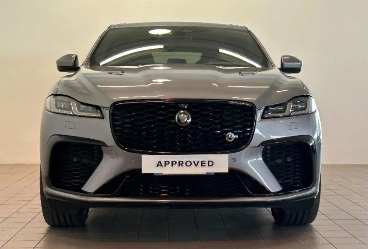 Jaguar F-Pace usata a Venezia (11)