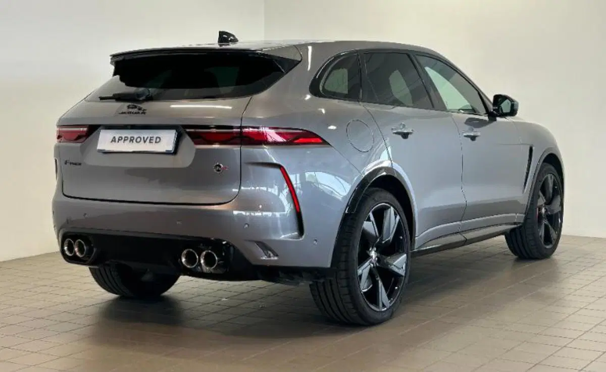 Jaguar F-Pace usata a Venezia (5)
