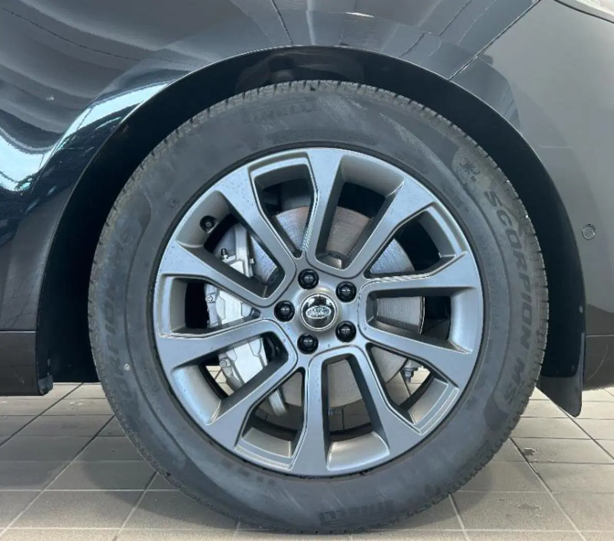 Land Rover Range Rover Sport usata a Venezia (8)