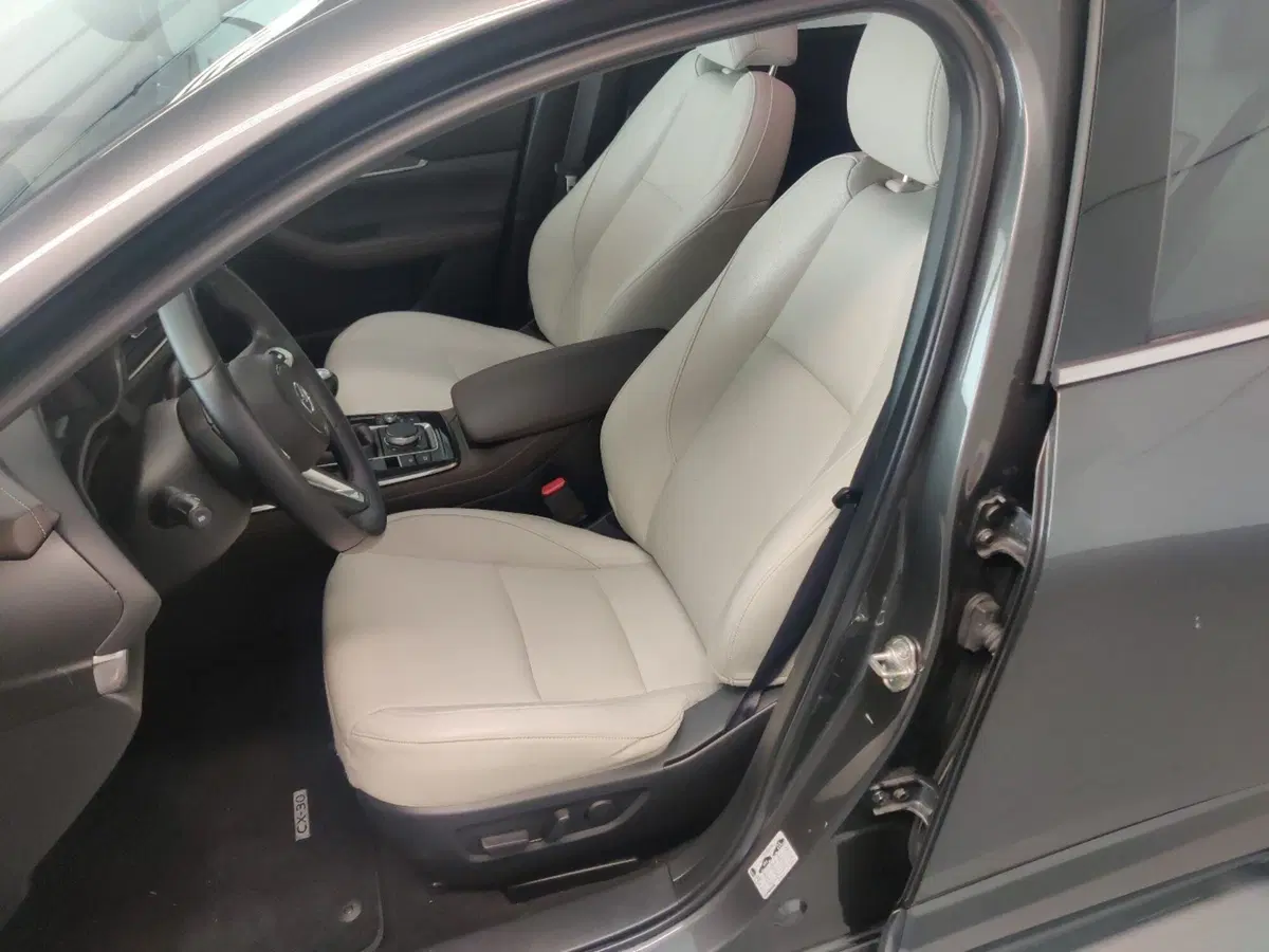 Mazda CX-30 usata a Arezzo (13)