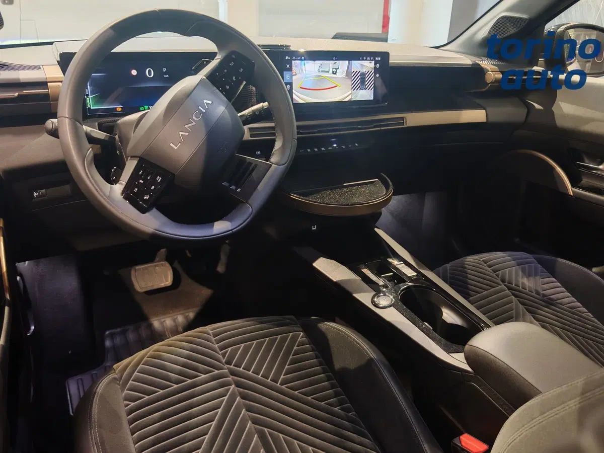 Lancia Ypsilon usata a Torino (11)