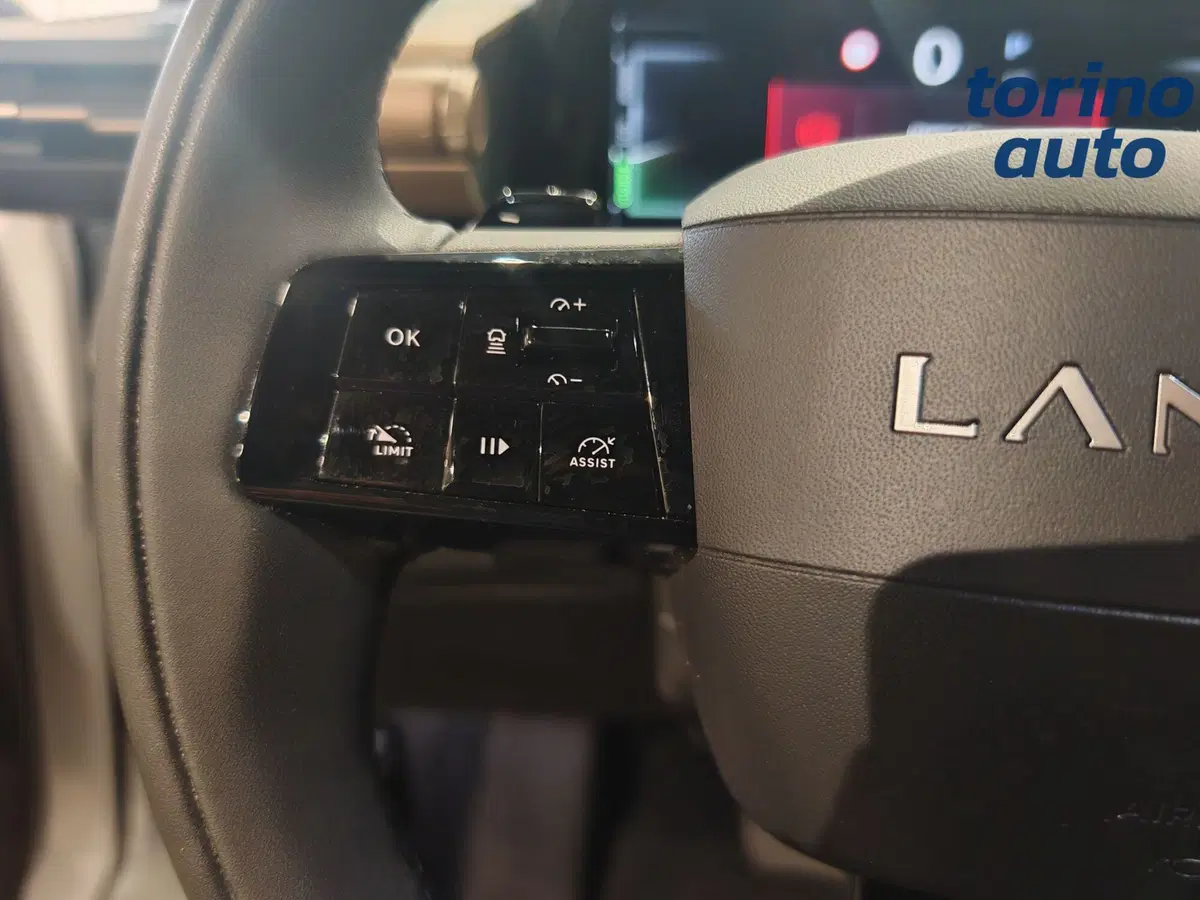 Lancia Ypsilon usata a Torino (14)