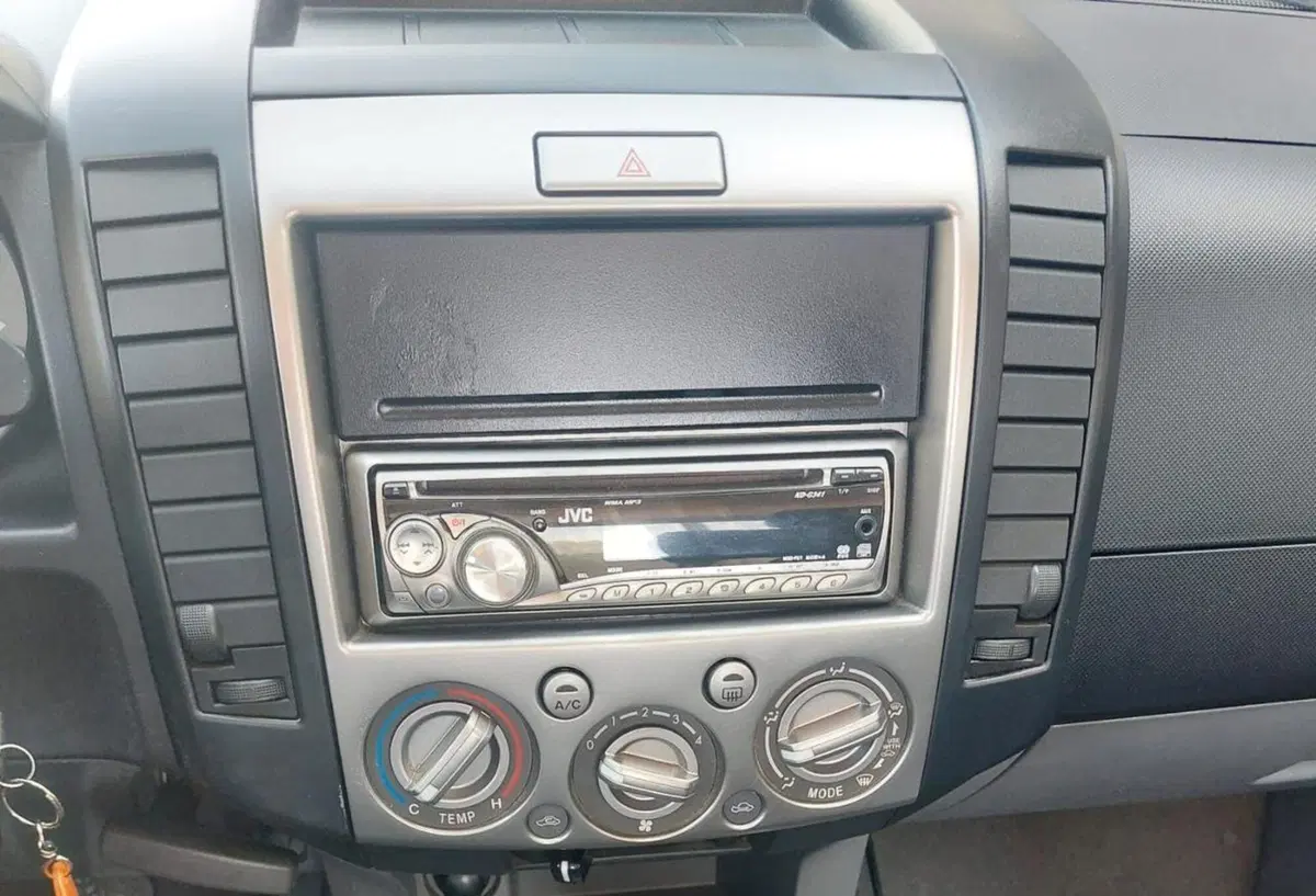 Mazda BT-50 usata a Modena (11)