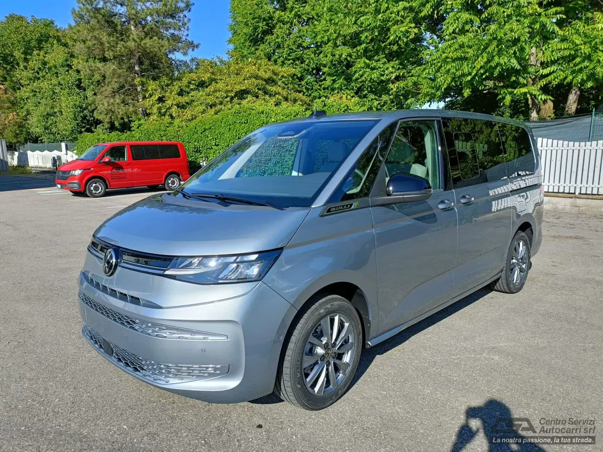 Volkswagen Multivan nuova a Bologna