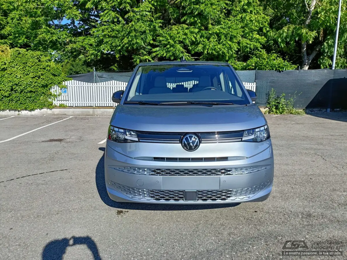 Volkswagen Multivan nuova a Bologna (13)