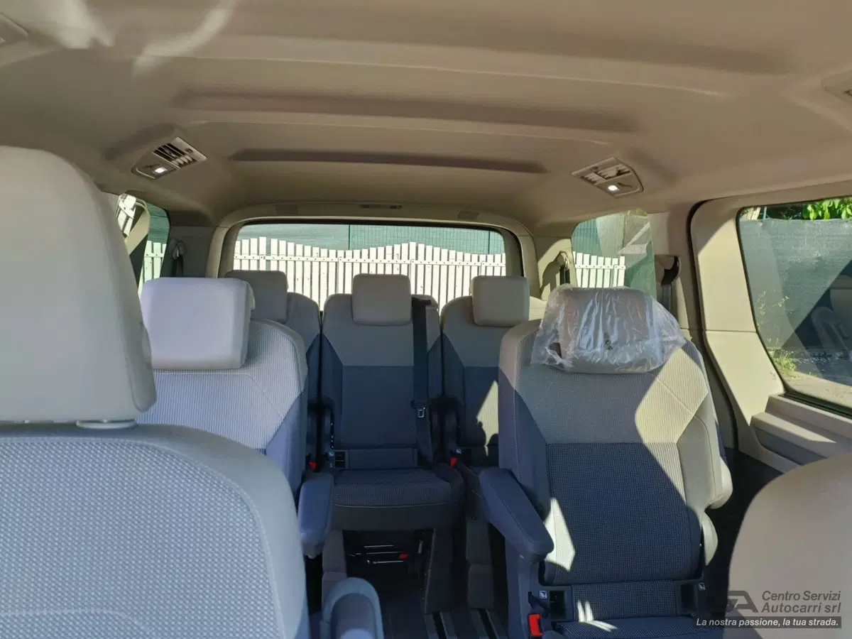 Volkswagen Multivan nuova a Bologna (2)