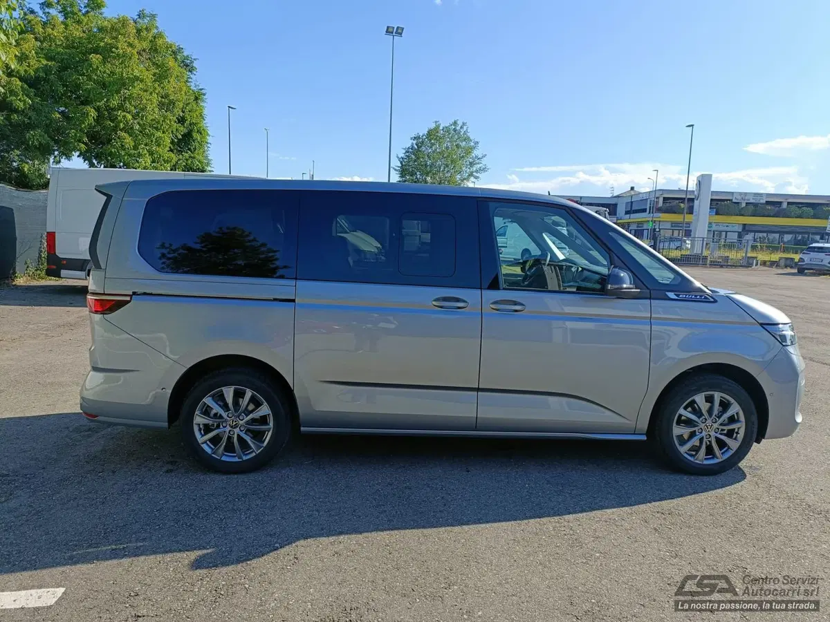 Volkswagen Multivan nuova a Bologna (5)