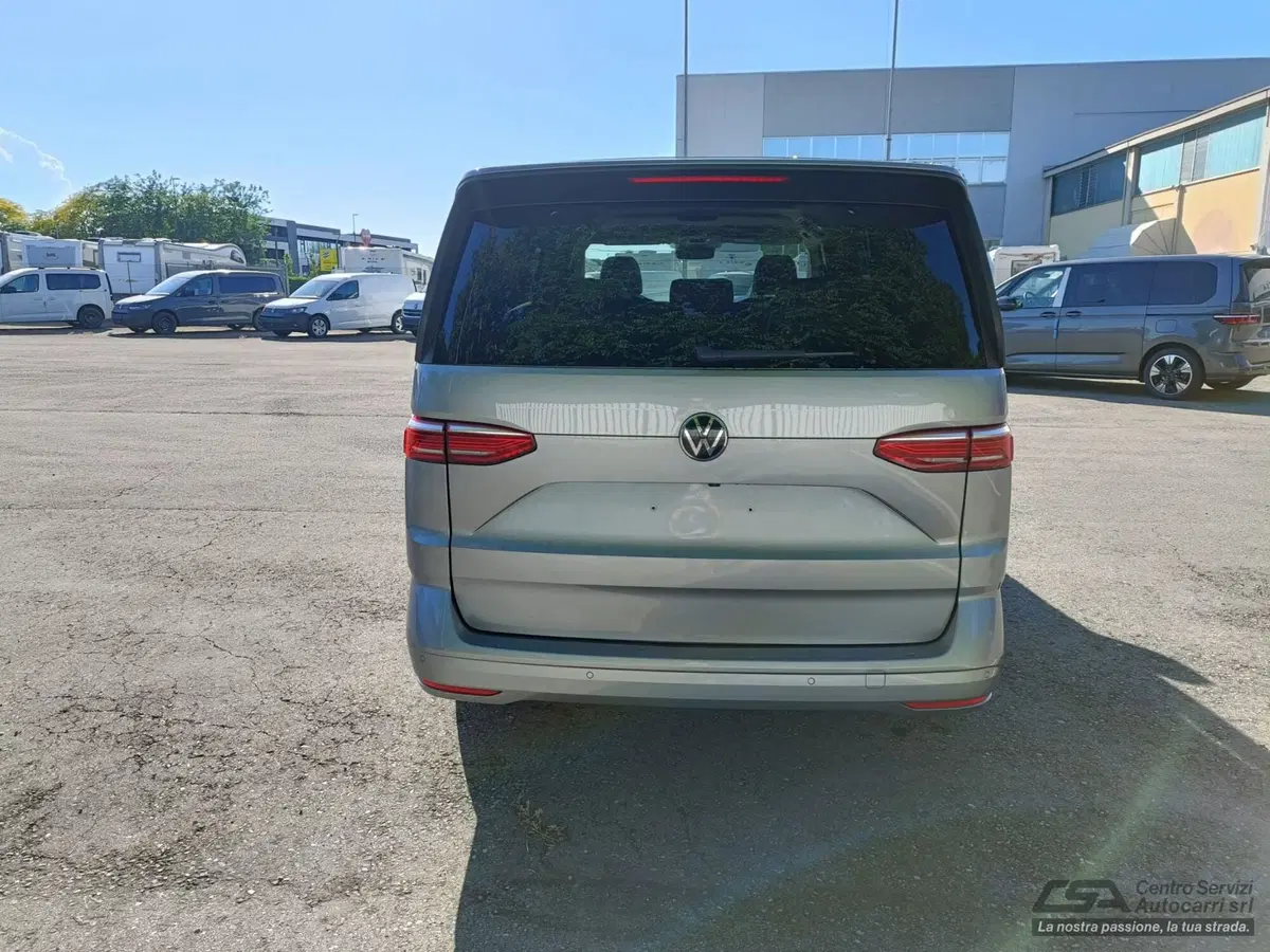 Volkswagen Multivan nuova a Bologna (7)