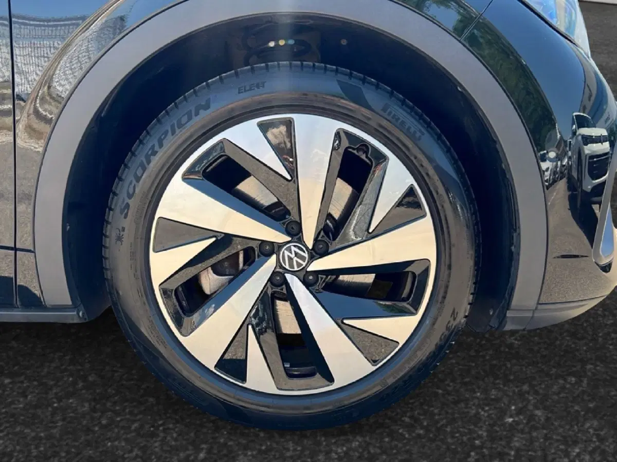 Volkswagen ID.5 usata a Siena (9)