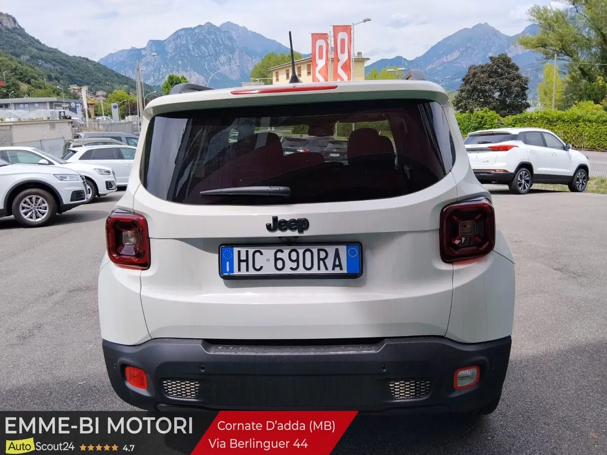 Jeep Renegade nuova a Lecco (4)