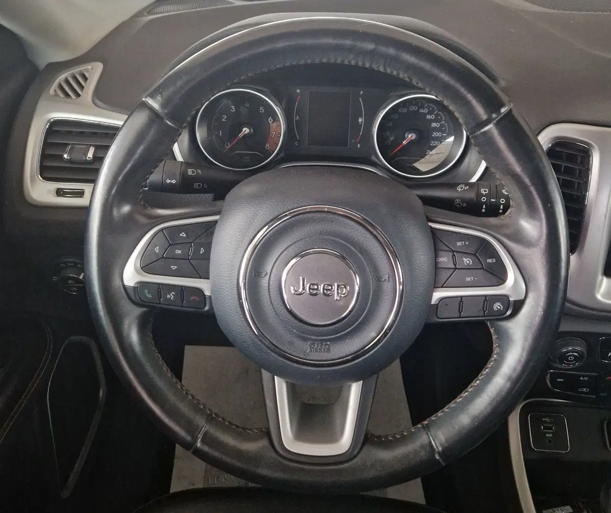 Jeep Compass usata a Terni (12)