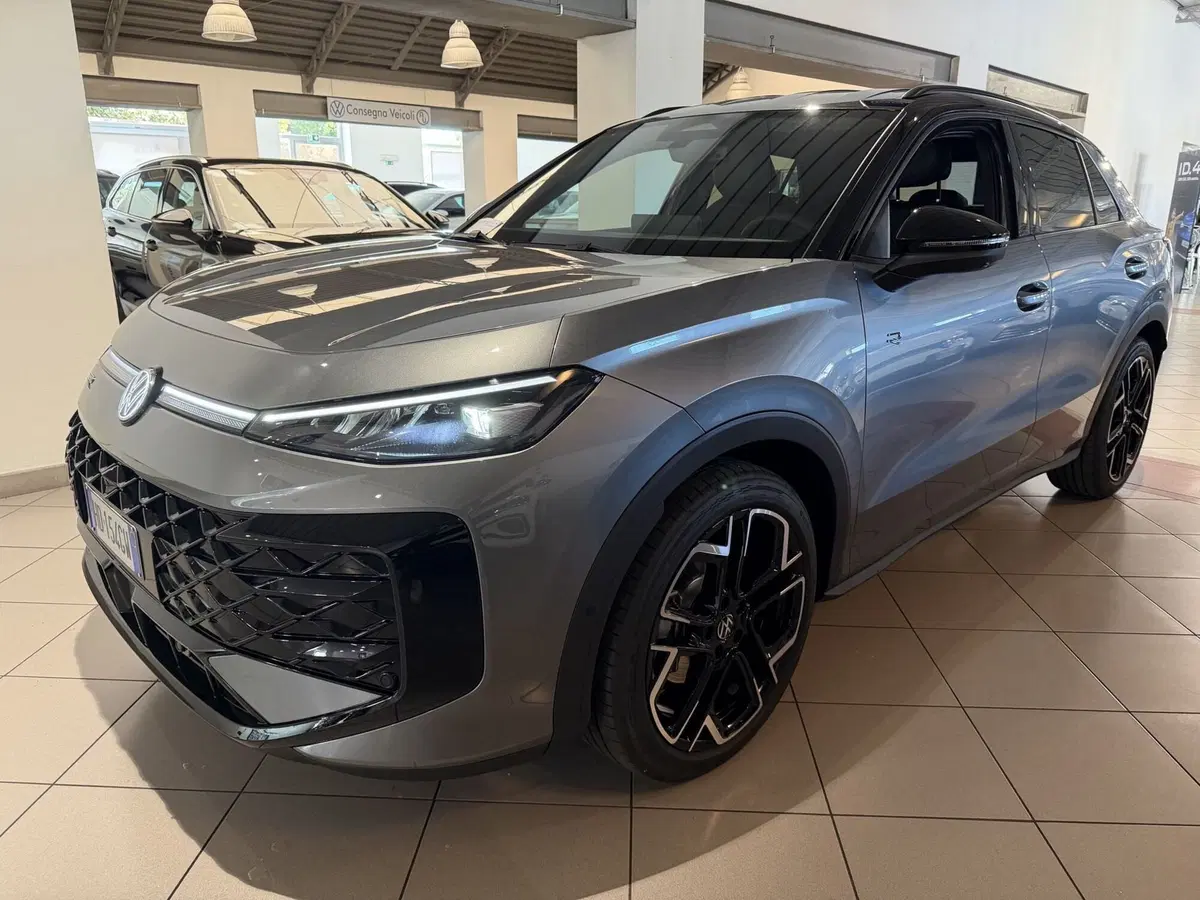 Volkswagen T-Roc nuova a Genova