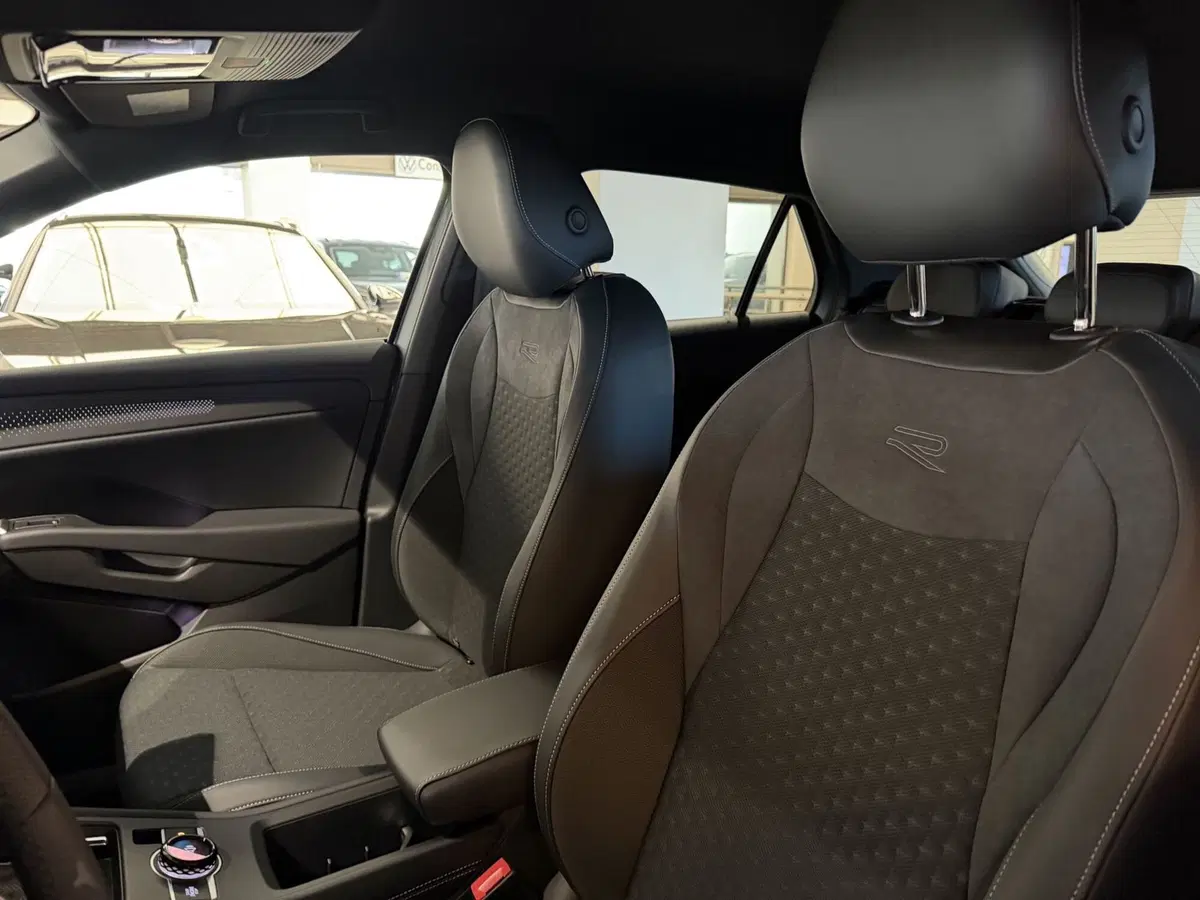 Volkswagen T-Roc nuova a Genova (11)