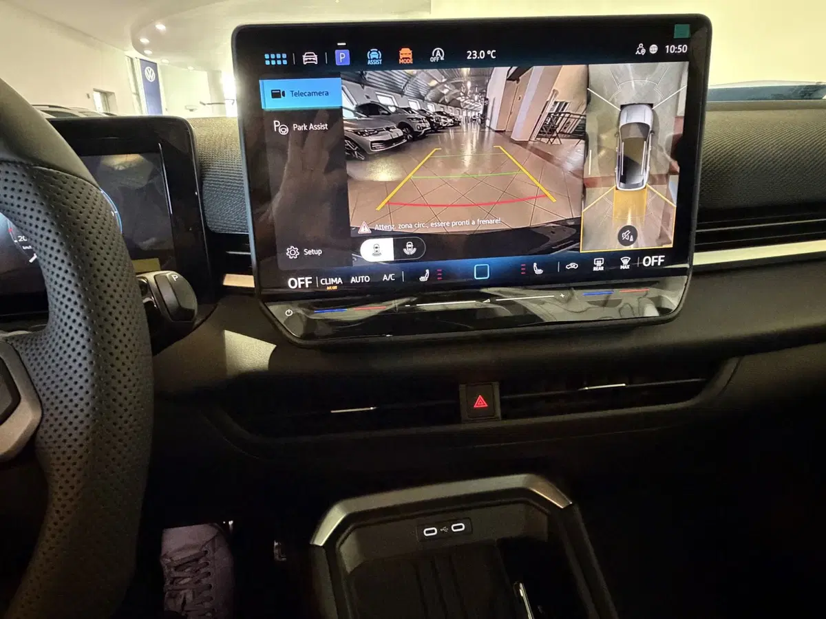 Volkswagen T-Roc nuova a Genova (12)