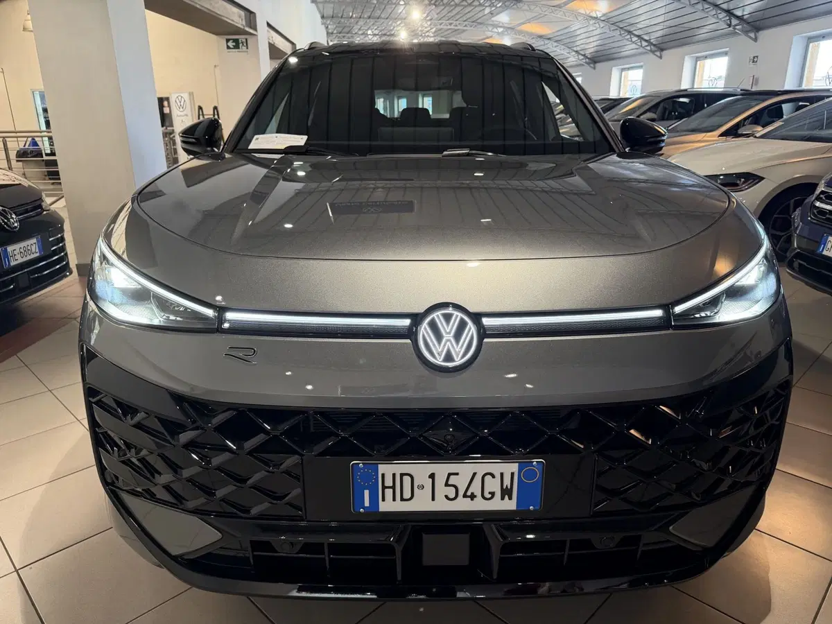 Volkswagen T-Roc nuova a Genova (7)
