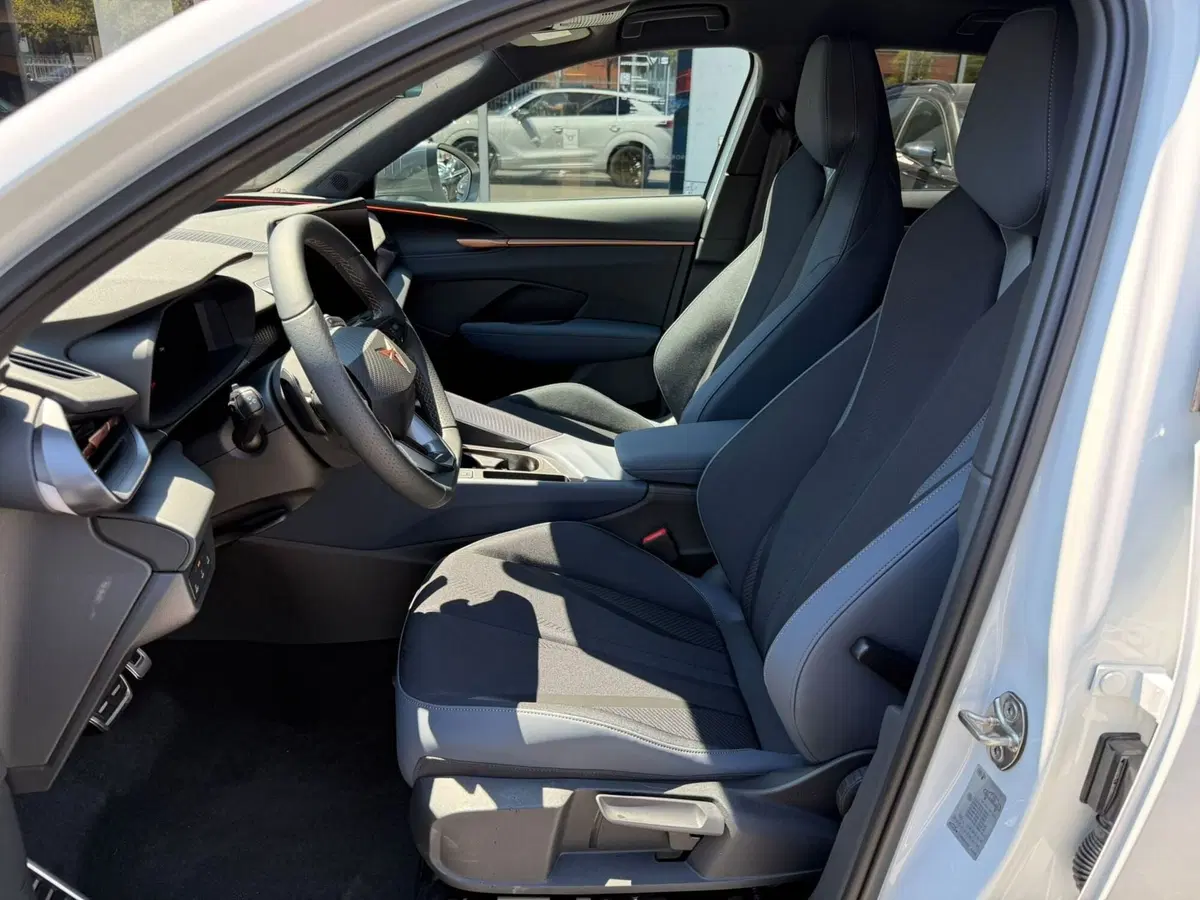 Cupra Terramar nuova a Lecco (10)