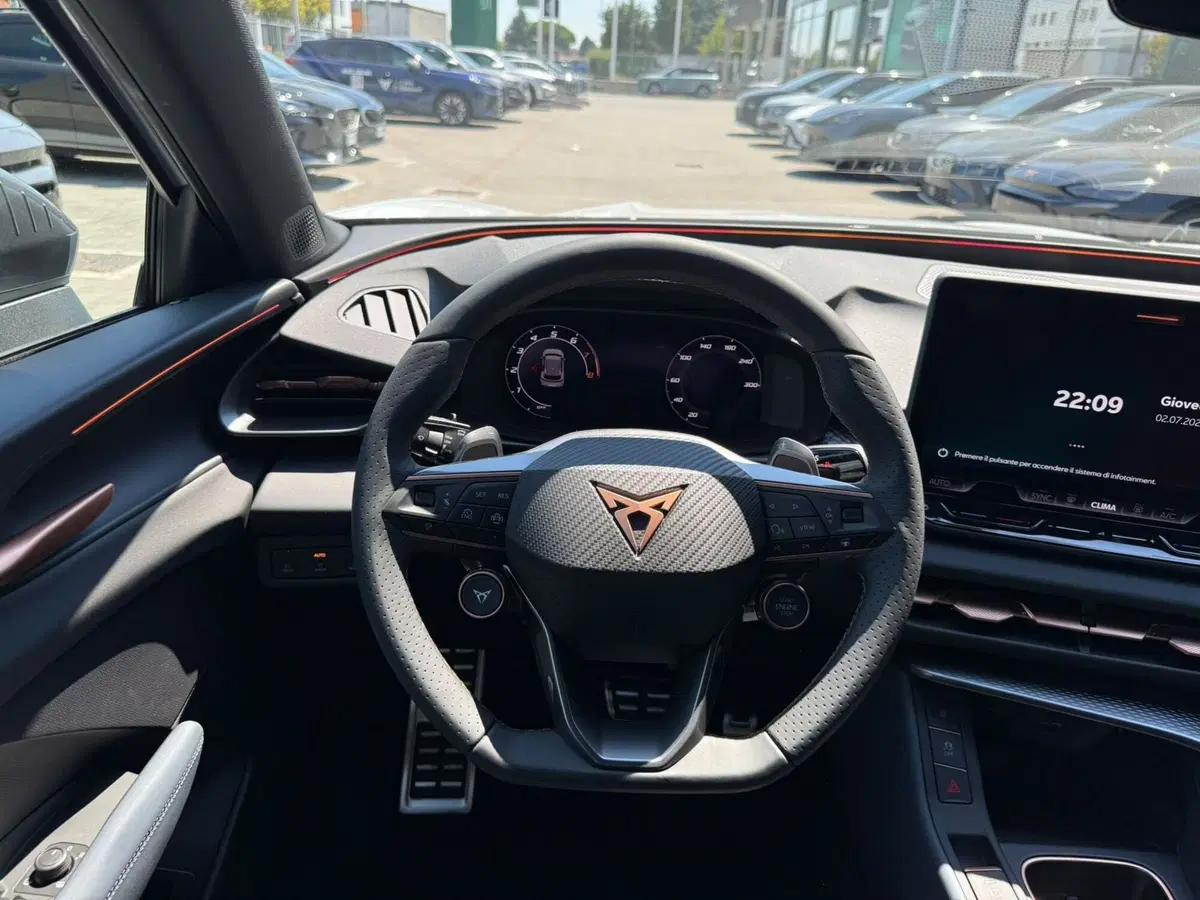 Cupra Terramar nuova a Lecco (9)