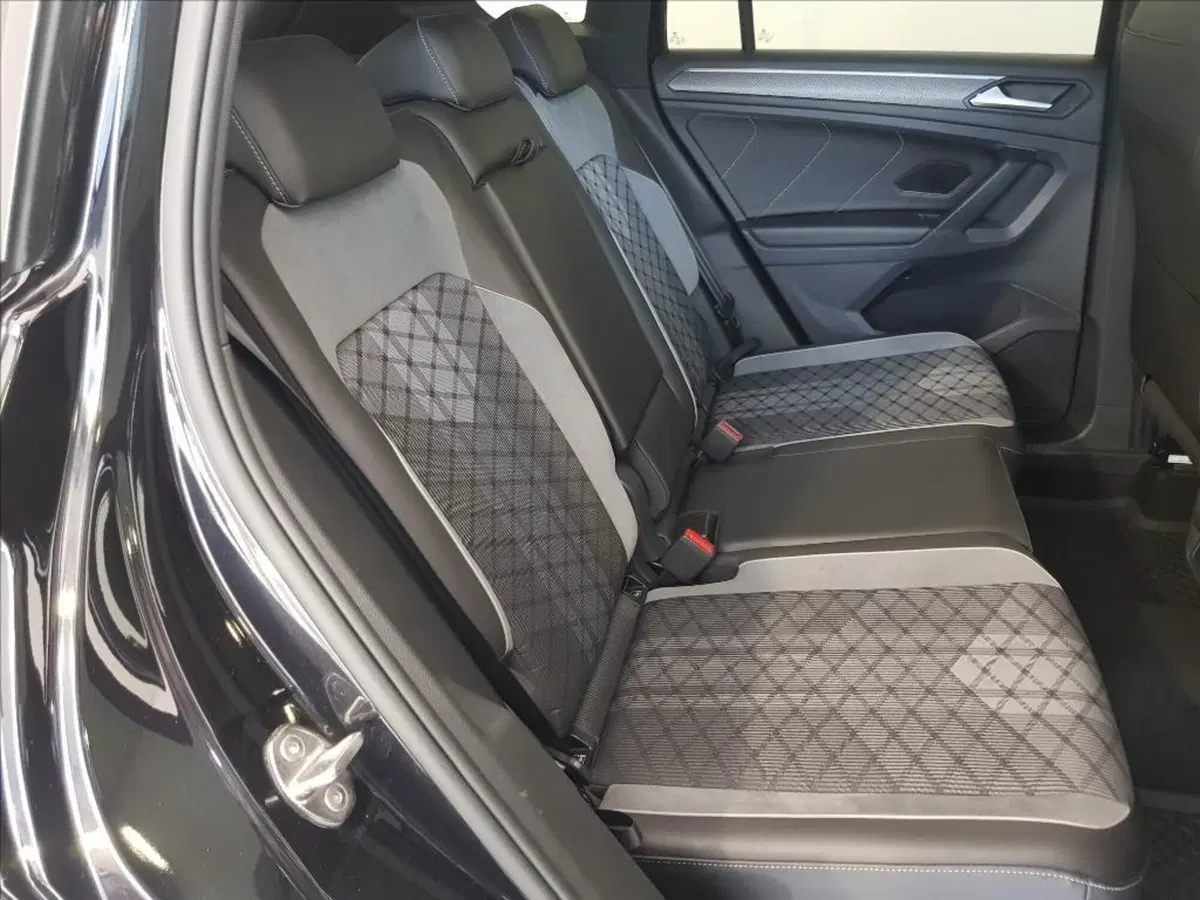 Volkswagen Tiguan usata a Lucca (12)