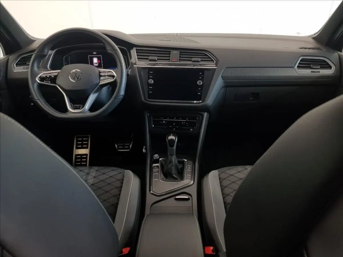 Volkswagen Tiguan usata a Lucca (13)