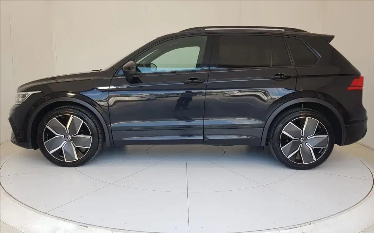 Volkswagen Tiguan usata a Lucca (3)