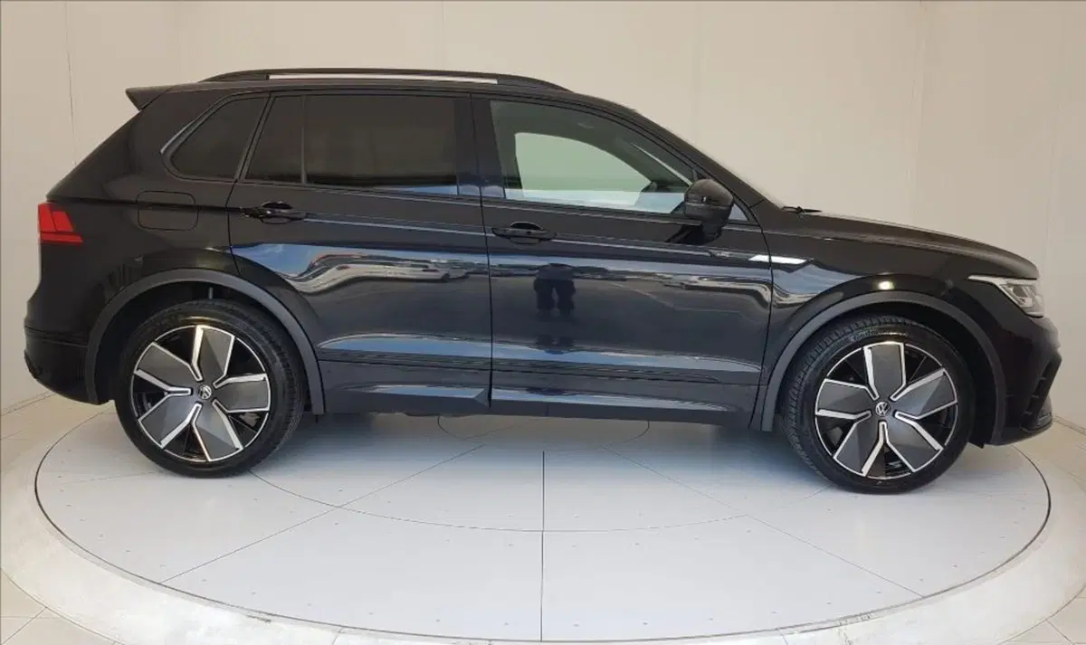 Volkswagen Tiguan usata a Lucca (7)