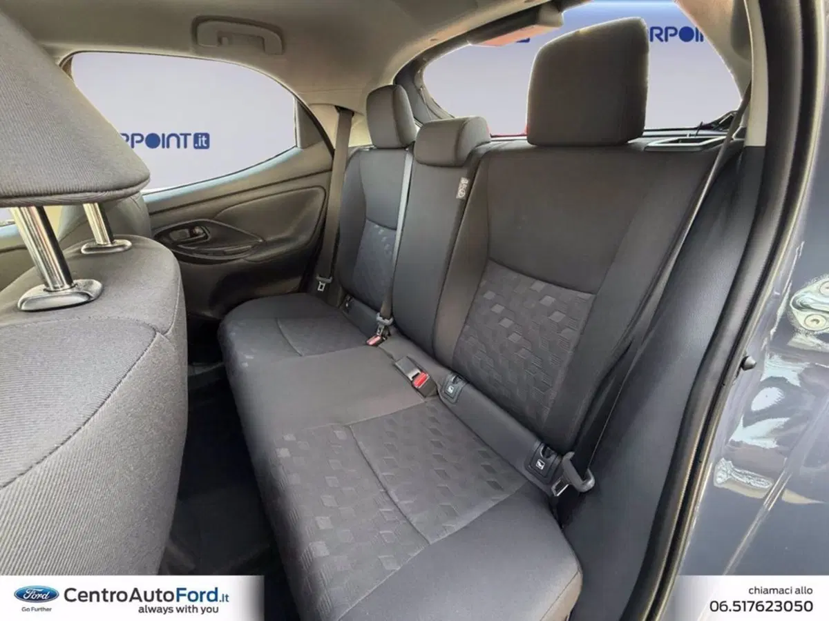 Mazda Mazda2 Hybrid nuova a Roma (13)