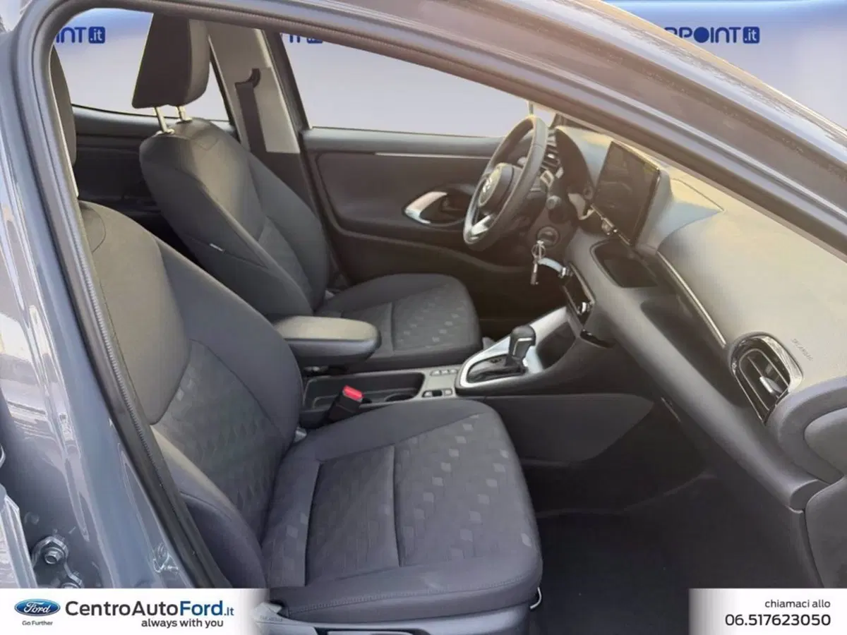 Mazda Mazda2 Hybrid nuova a Roma (15)