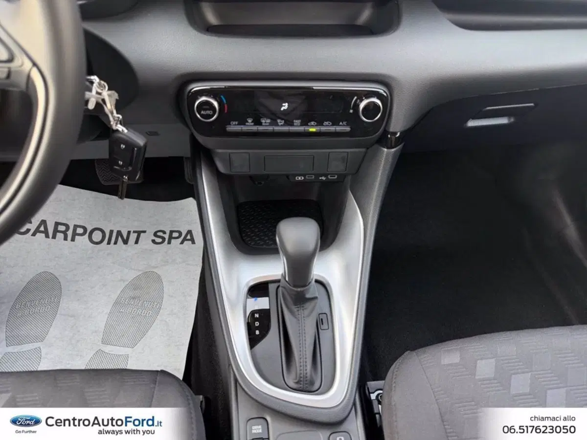 Mazda Mazda2 Hybrid nuova a Roma (11)
