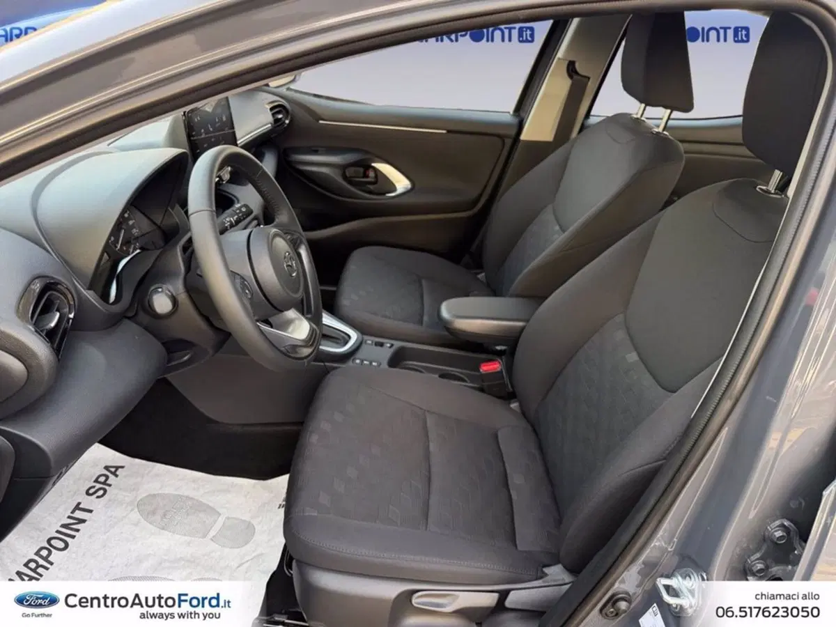 Mazda Mazda2 Hybrid nuova a Roma (9)