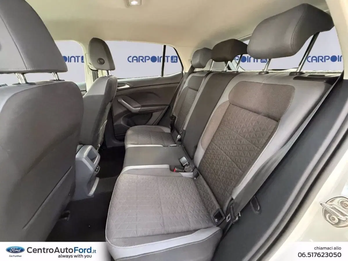 Volkswagen T-Cross usata a Roma (13)
