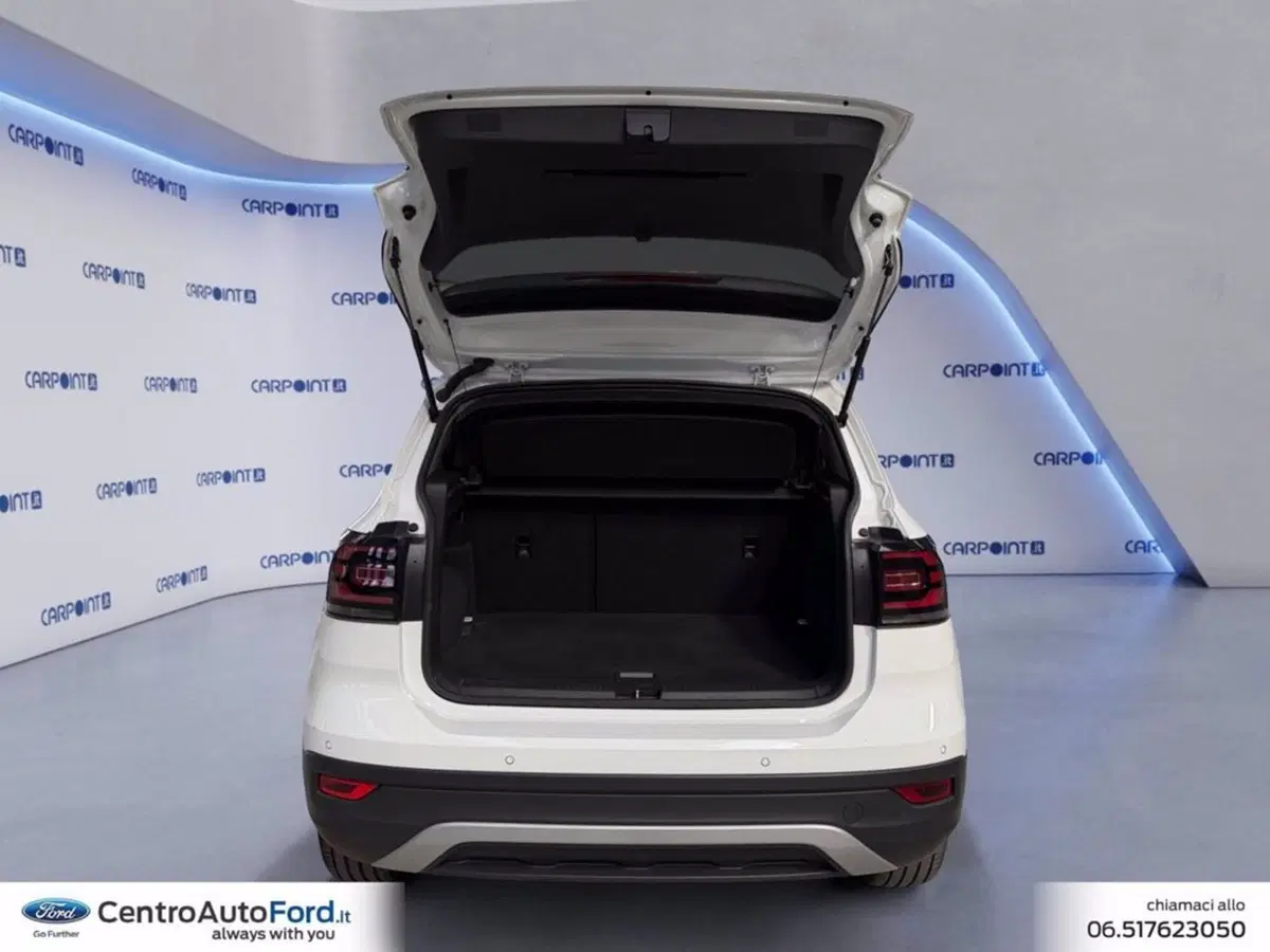 Volkswagen T-Cross usata a Roma (17)