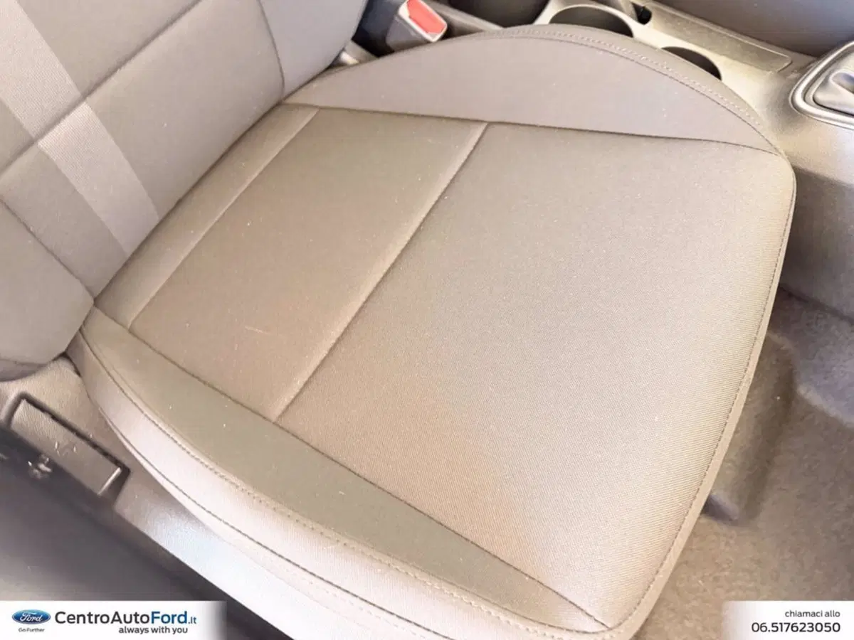 Hyundai i20 nuova a Roma (8)