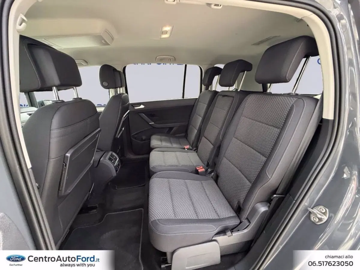 Volkswagen Touran usata a Roma (13)