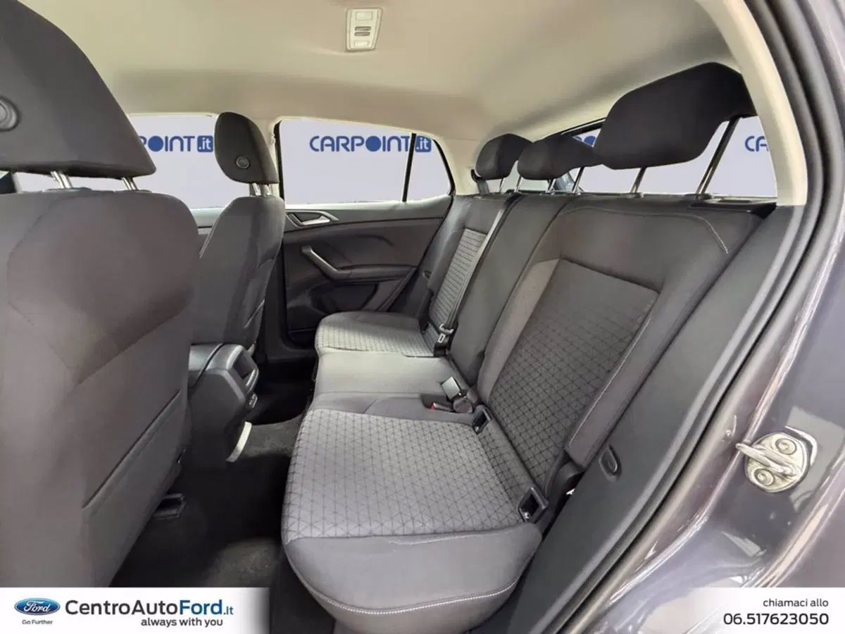 Volkswagen T-Cross usata a Roma (13)