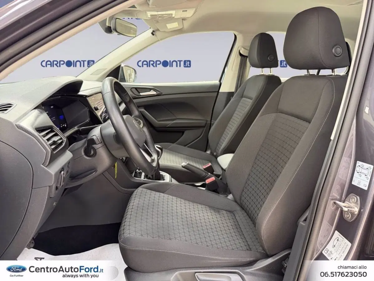 Volkswagen T-Cross usata a Roma (9)