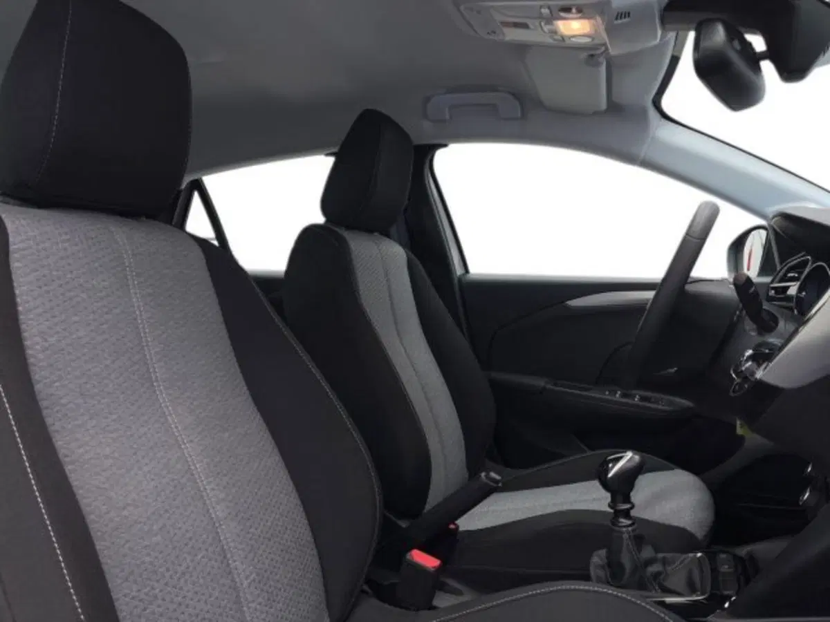 Opel Corsa nuova a Ancona (16)
