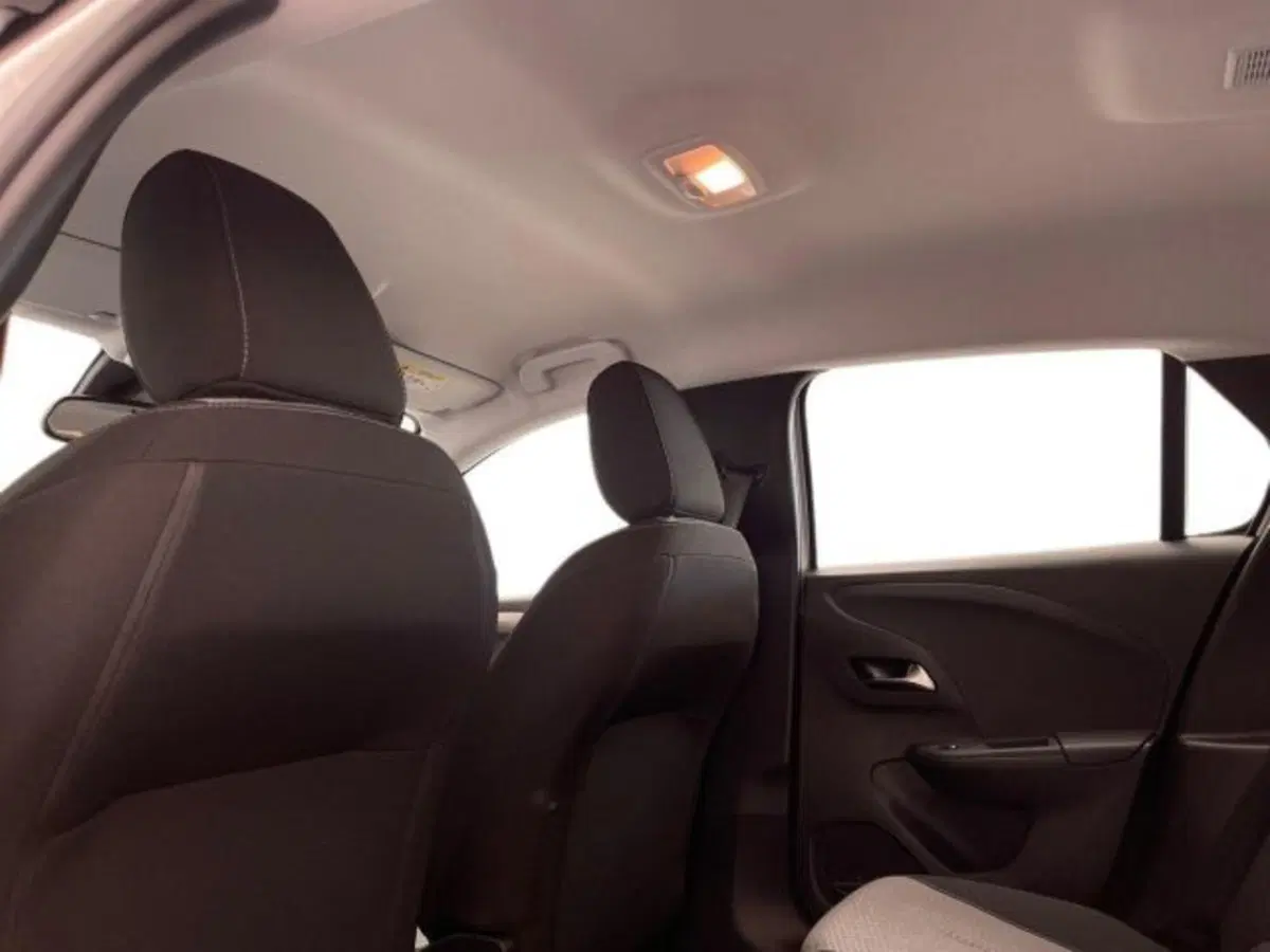 Opel Corsa nuova a Ancona (17)