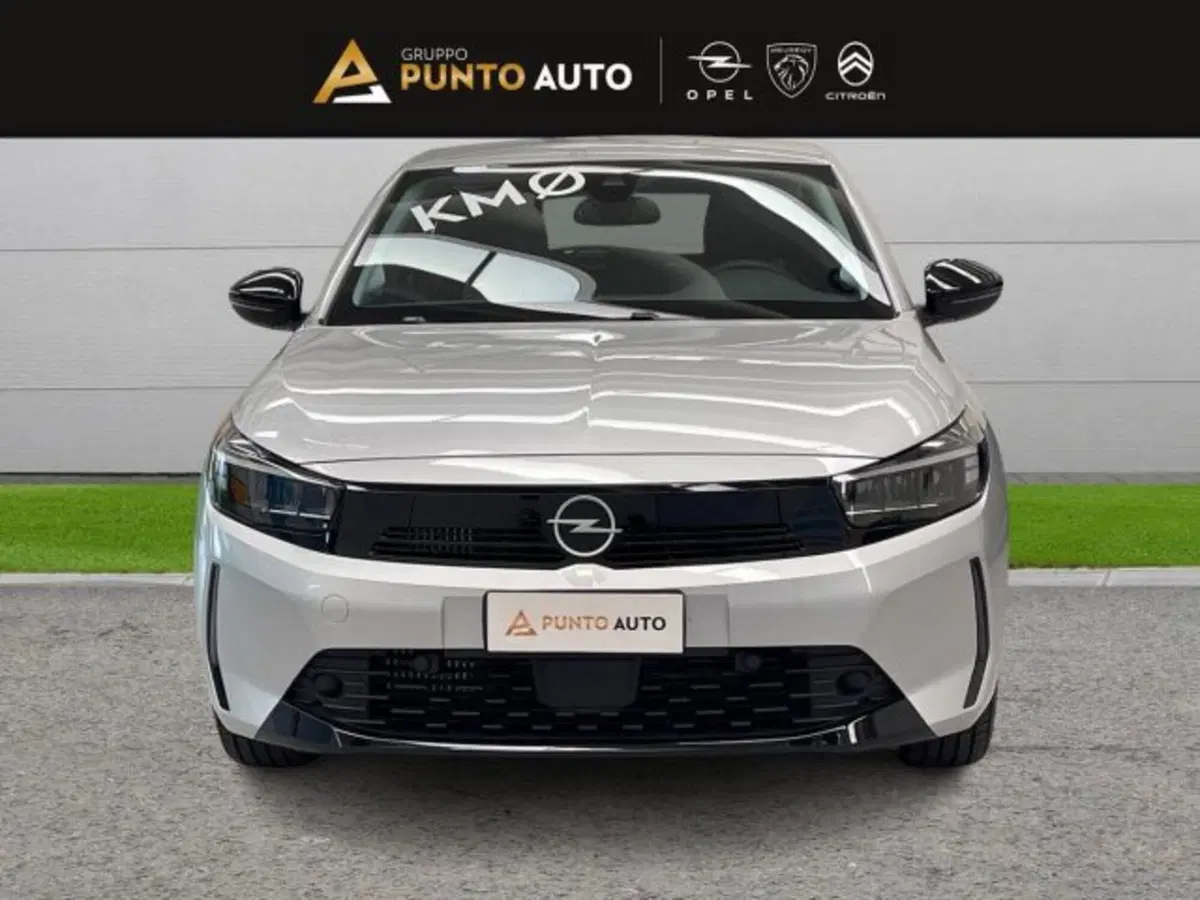 Opel Corsa nuova a Ancona (2)