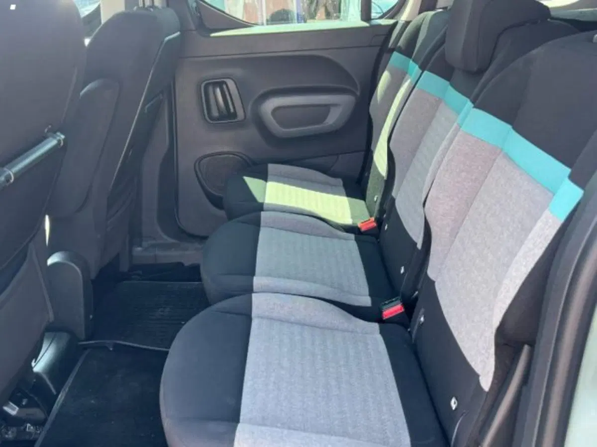 Citroen Berlingo usata a Lucca (11)